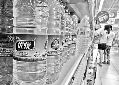 飲用水新國標(biāo)實(shí)施 蒸餾水礦物質(zhì)水等名稱被禁止
